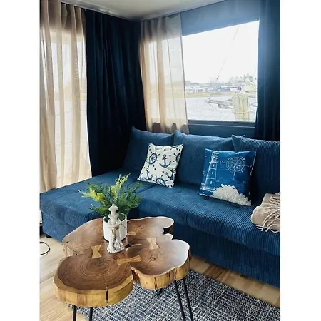 Premium Houseboat Blue Lagoon Botel Lubeck