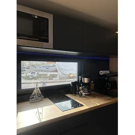 Premium Houseboat Blue Lagoon *