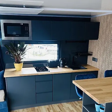 Premium Houseboat Blue Lagoon Botel Lubeck